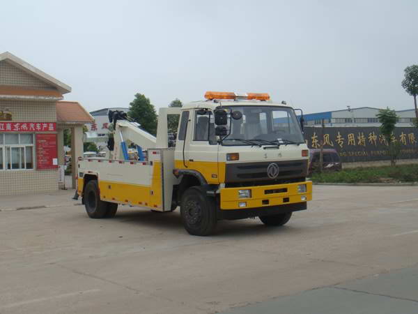东风153道路清障车图片